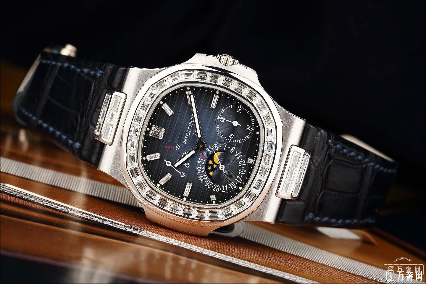 Patek Philippeٴ5712GΪ5724G